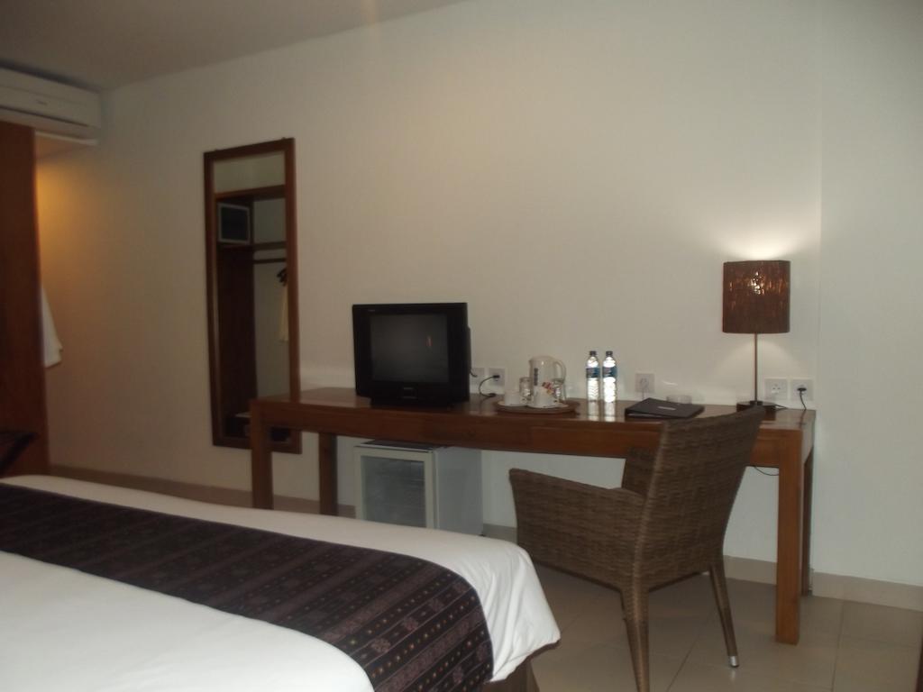 Luwansa Beach Hotel Labuan Bajo Extérieur photo