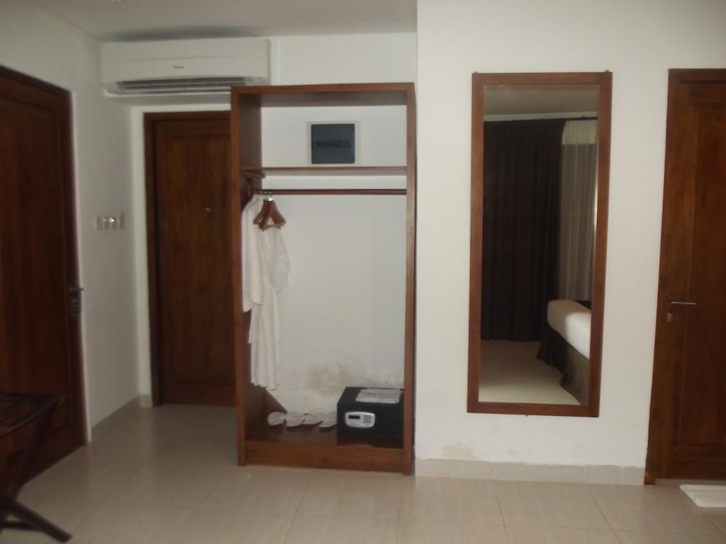 Luwansa Beach Hotel Labuan Bajo Extérieur photo