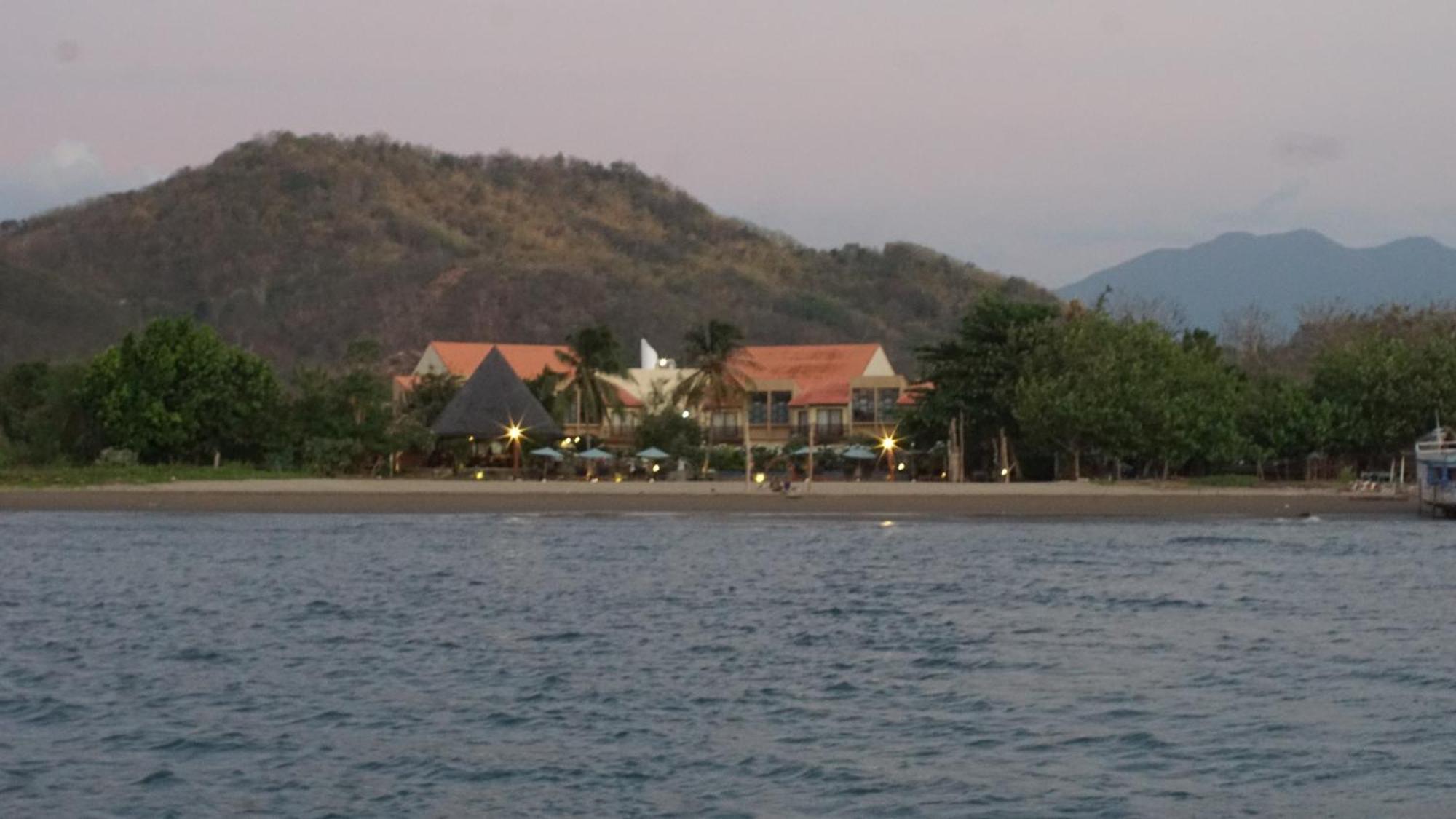Luwansa Beach Hotel Labuan Bajo Extérieur photo